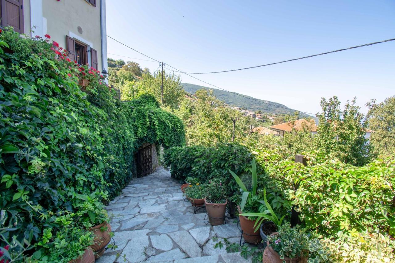 Traditional Guesthouse 4 Epoches Загора Екстериор снимка